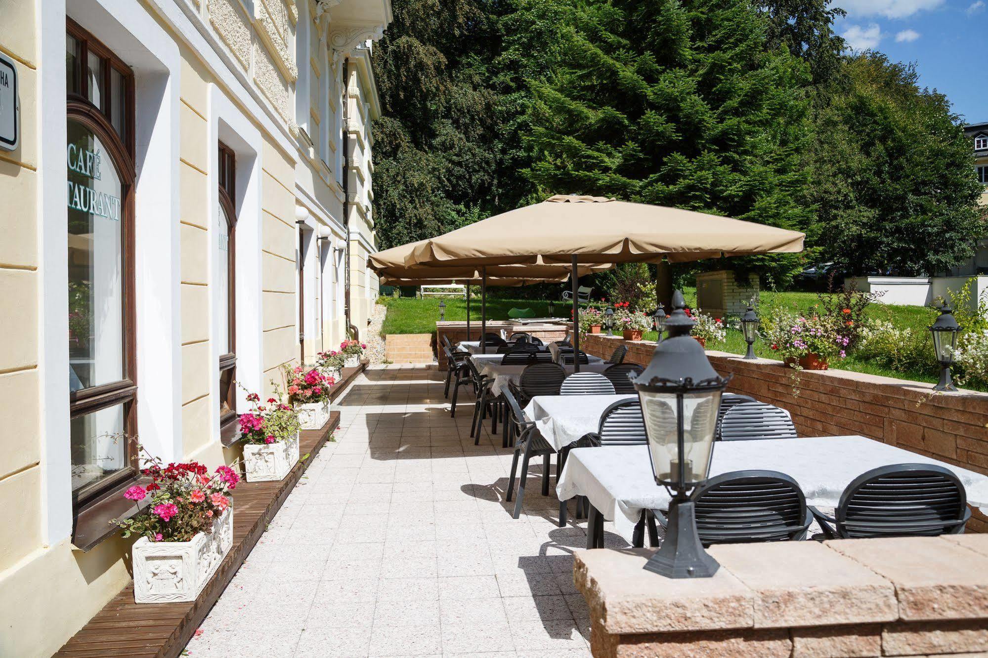 Hotel Westend Marianske Lazne Exterior photo